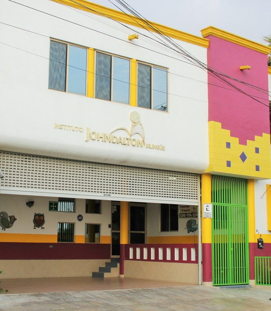 Venta de libros y uniformes